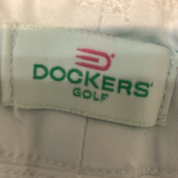 Bundle of Talbots striped shirt, white Dockers golf shorts & pink lace crop top - Picture 10 of 10